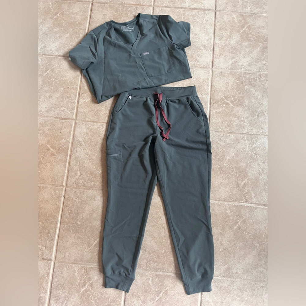 Figs Bonsai Original Release Medium Regular Scrubs - High-waisted Zamora